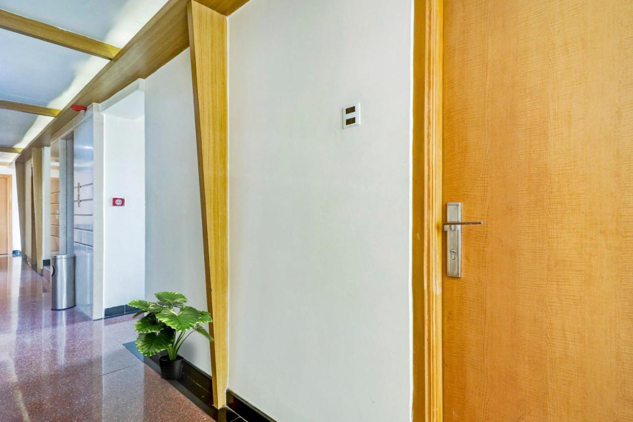 Capital O Dream Connect Near Central Hotel Hyderabad