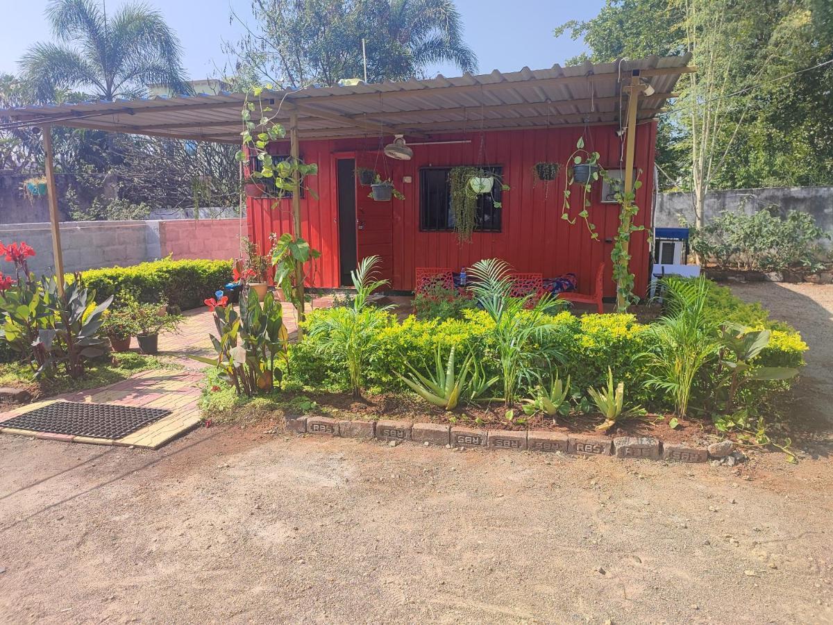 Sunanda's Farm House Guest house *