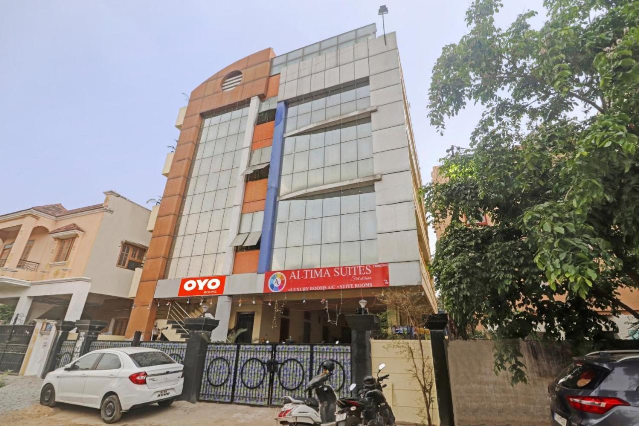 Oyo Altima Suites Near Ayyapa Society 3*