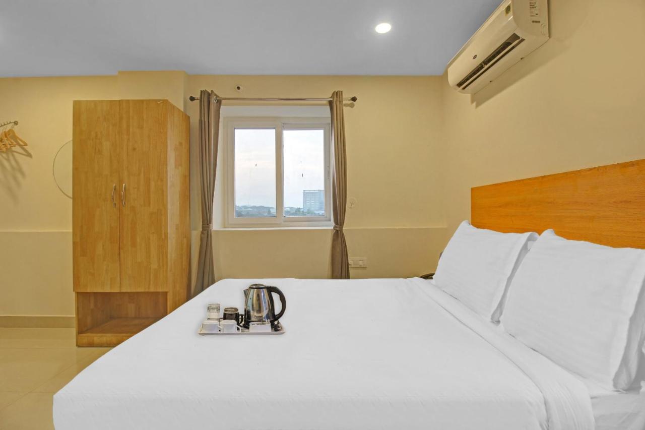 Hotel Super Townhouse Whiteridge Gachibowli Near Aig Hospital 4*