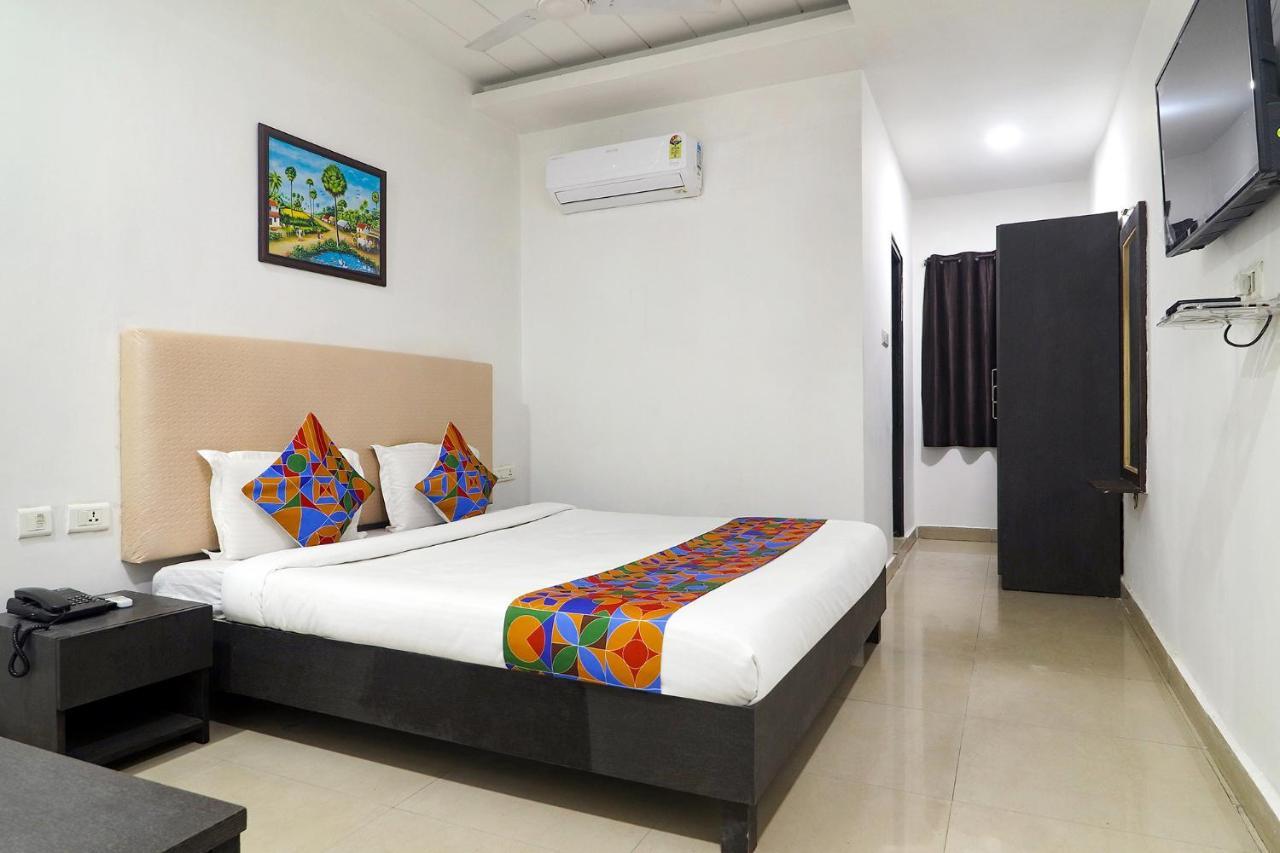 Fabexpress Elegant Hotel Hyderabad