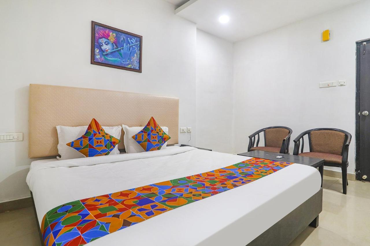 Fabexpress Elegant 3* Hyderabad