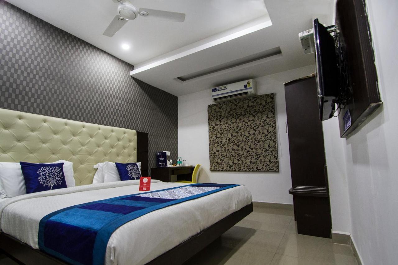 Hotel Oyo Near Shilparamam Hyderabad
