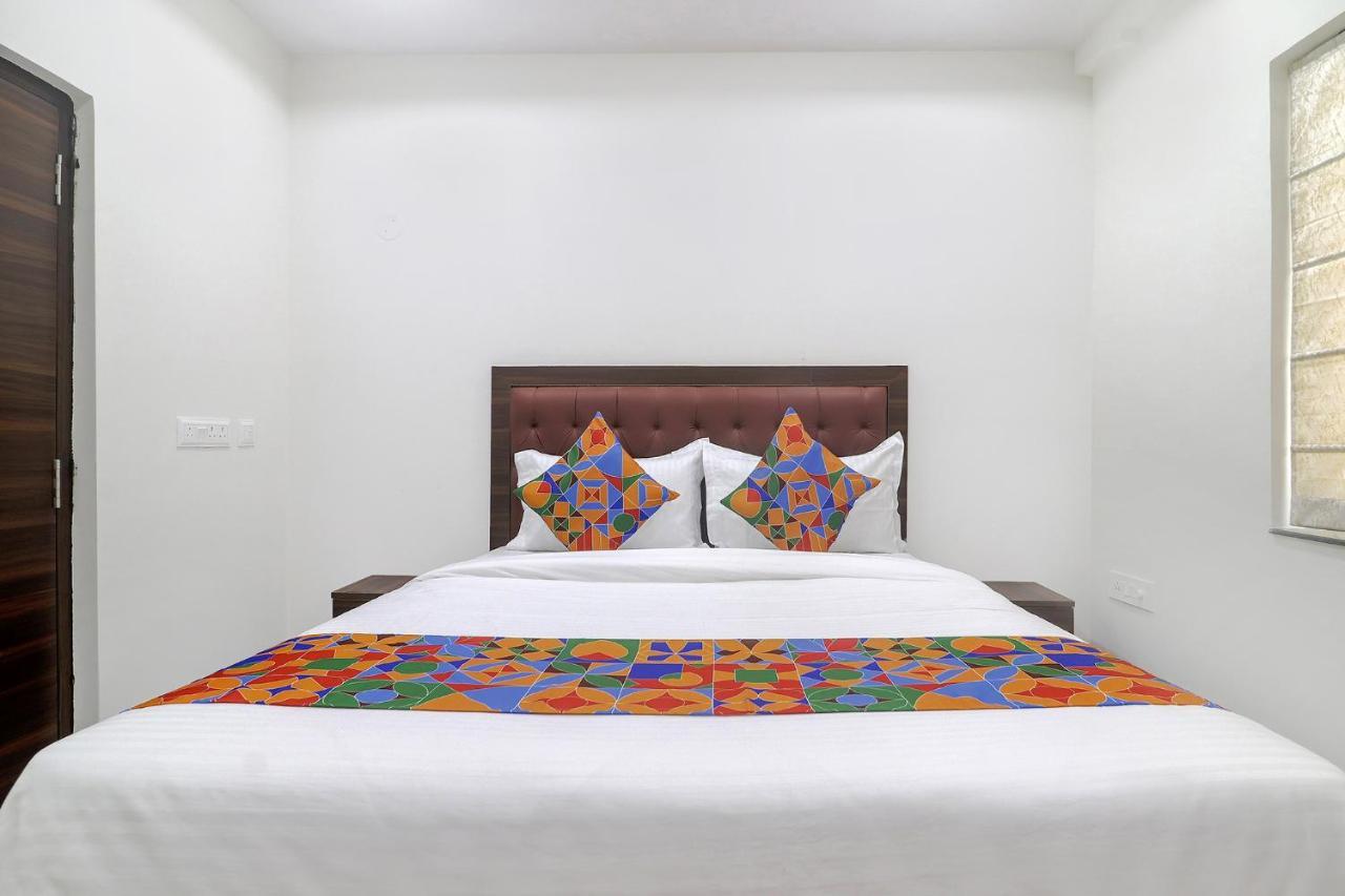 Hotel Fabhotel Unique Stays Hyderabad