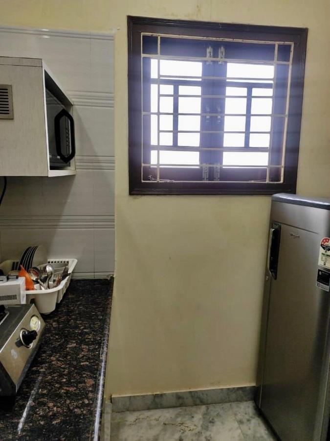 To Explore Food, History & Shopping Apartment