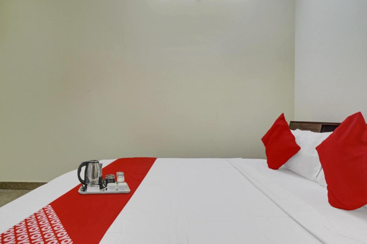 O S V Residency Kajaguda Near Gachibowli 3*
