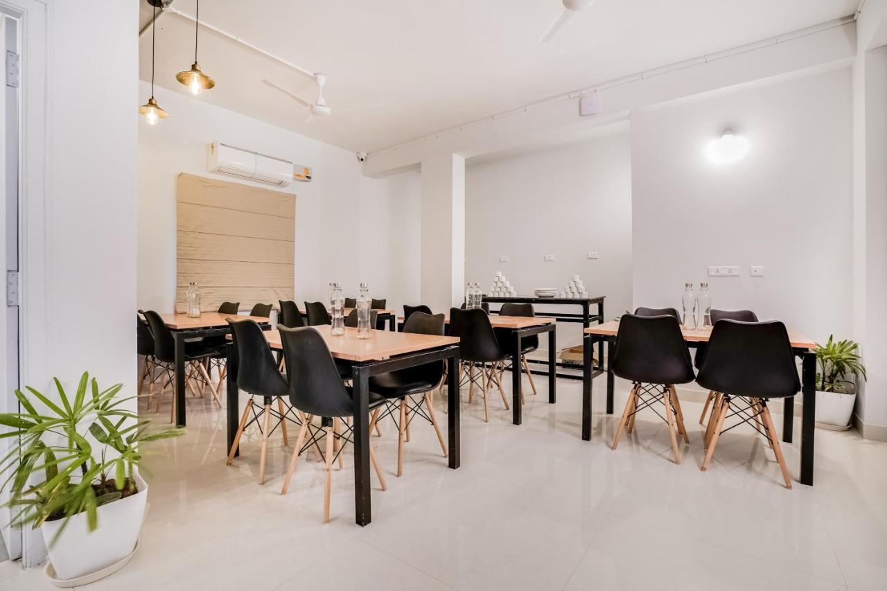 Oyo Silverkey 62075 Sanath Nagar Hotel Hyderabad