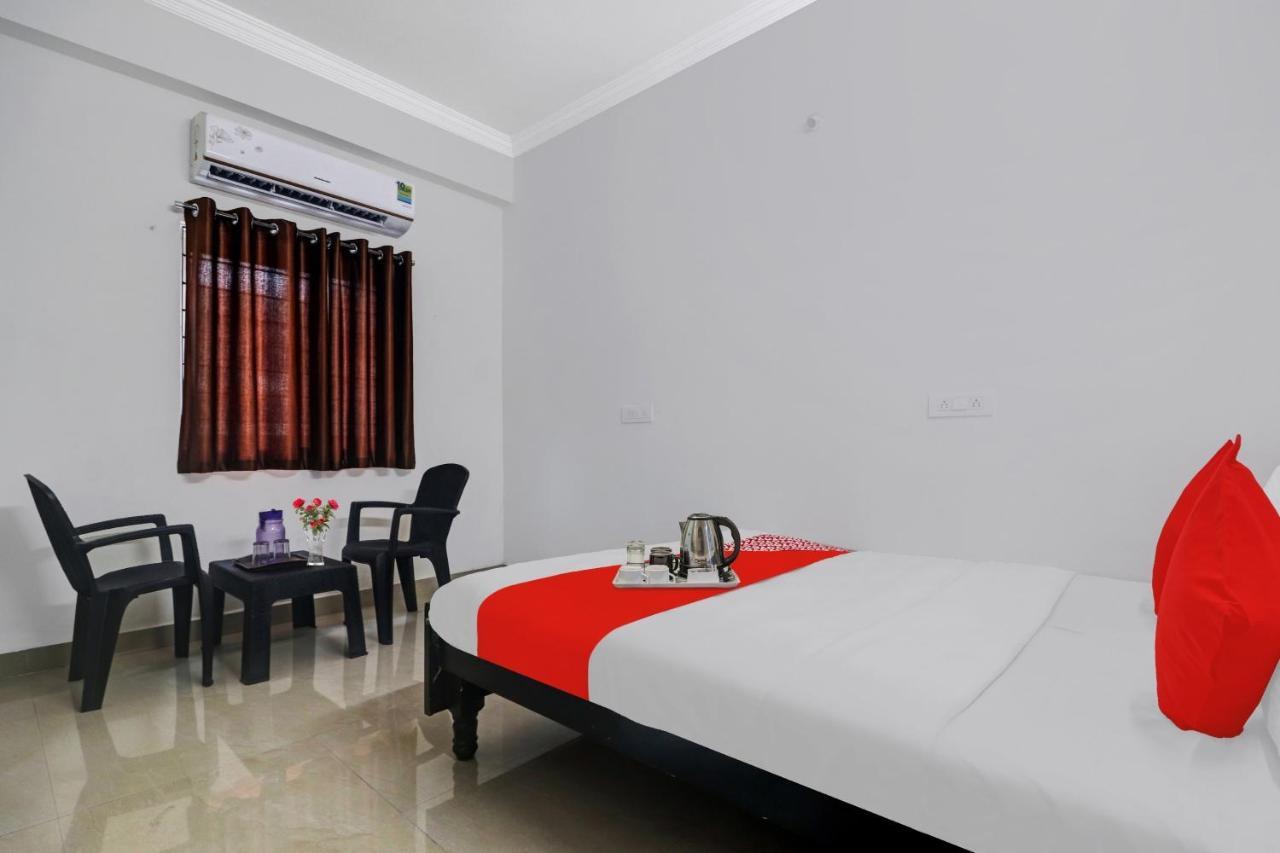 Oyo Vijay Laxmi Residency Near Erragadda Metro Station