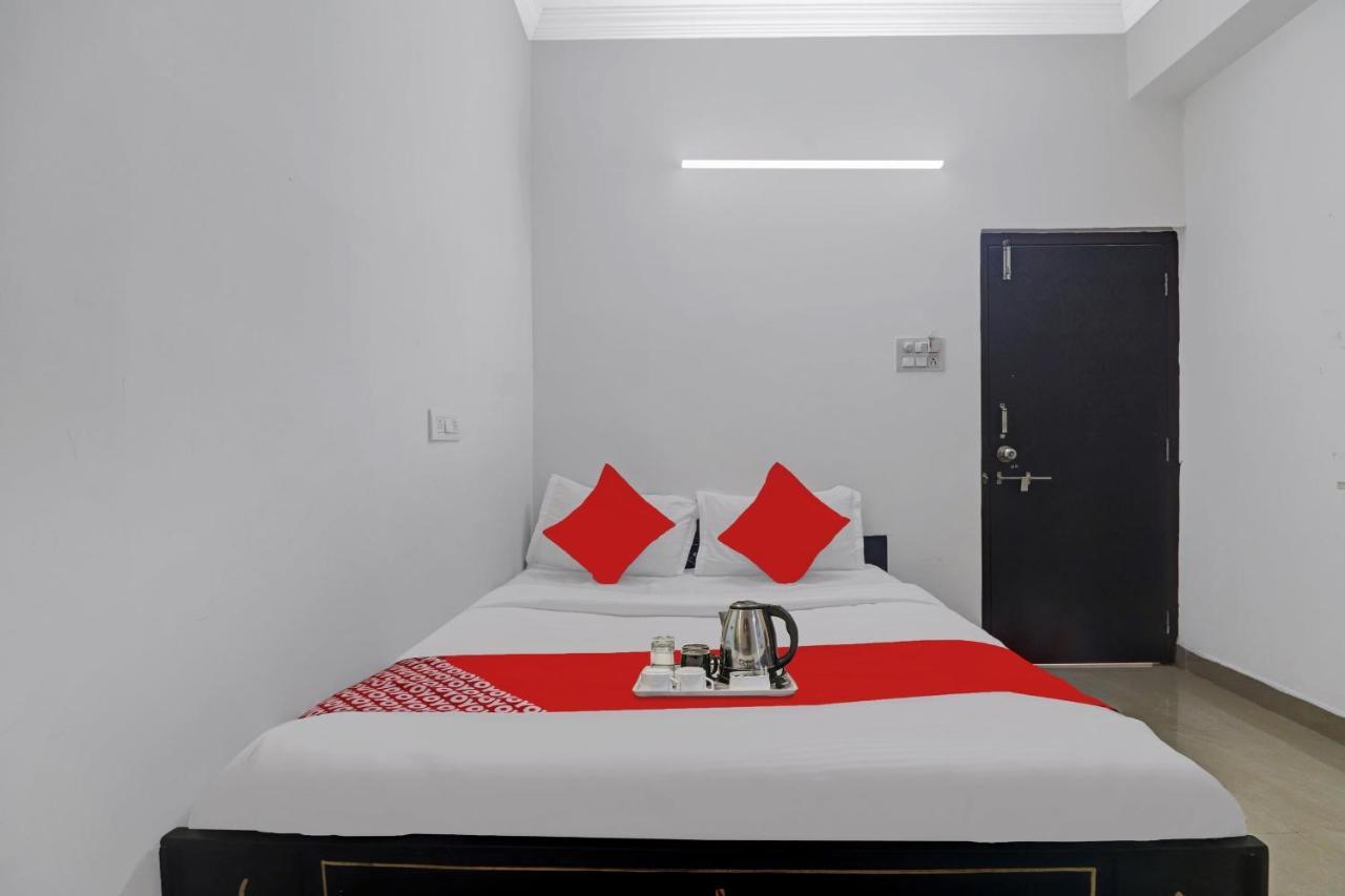 Oyo Vijay Laxmi Residency Near Erragadda Metro Station