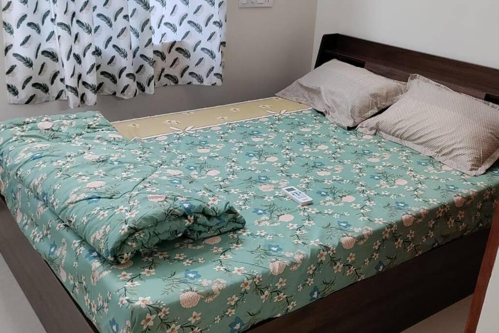 Servostay 2 Bhk Fully Furnished In Hafeezpet #301 Apartment Hyderabad