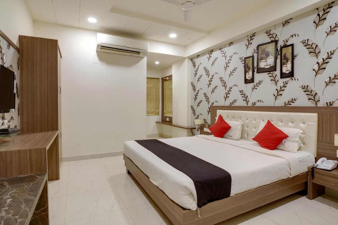 Hotel Townhouse Oak Sri Simran Park Near Secunderabad Railway Station 3*