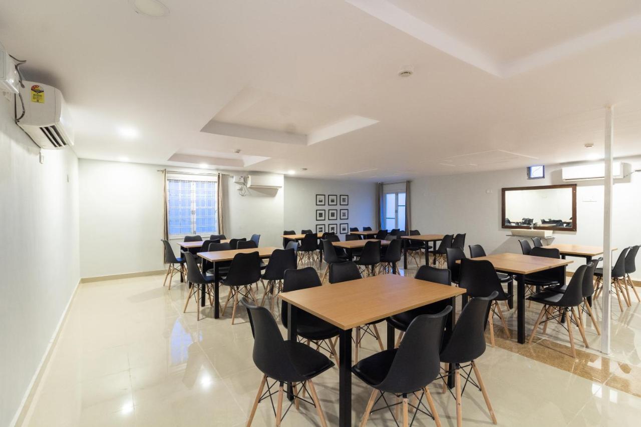 Hotel O Himayat Nagar Circle Near Snow World Hyderabad