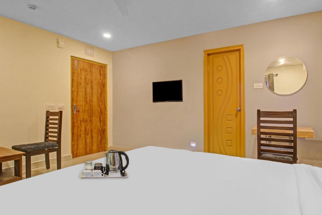 Hotel Super Townhouse Whiteridge Gachibowli Near Aig Hospital