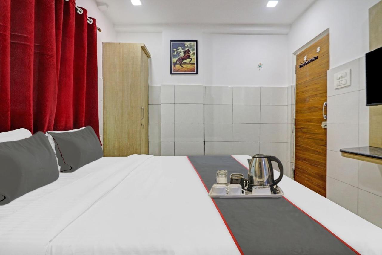 Hotel Capital O Royal Grand 3*