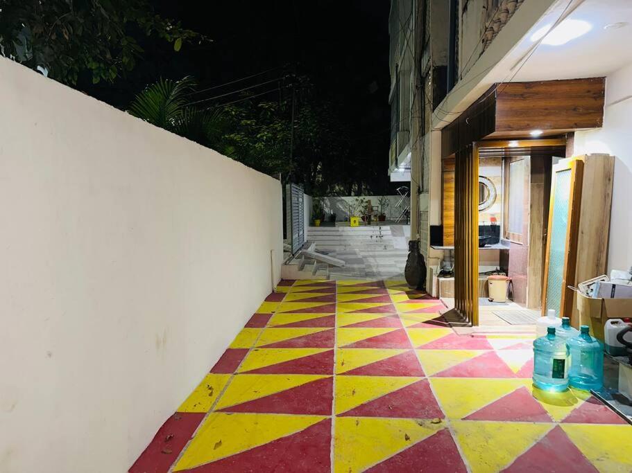 Bms - 2 Bhk Lux Ac Only For Family's Hyderabad