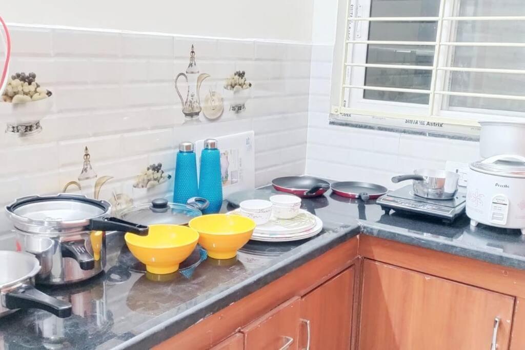 Servostay 2 Bhk Fully Furnished In Hafeezpet #301 Hyderabad