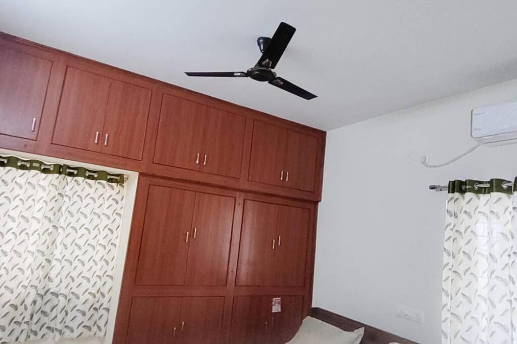 Servostay 2 Bhk Fully Furnished In Hafeezpet #301 *