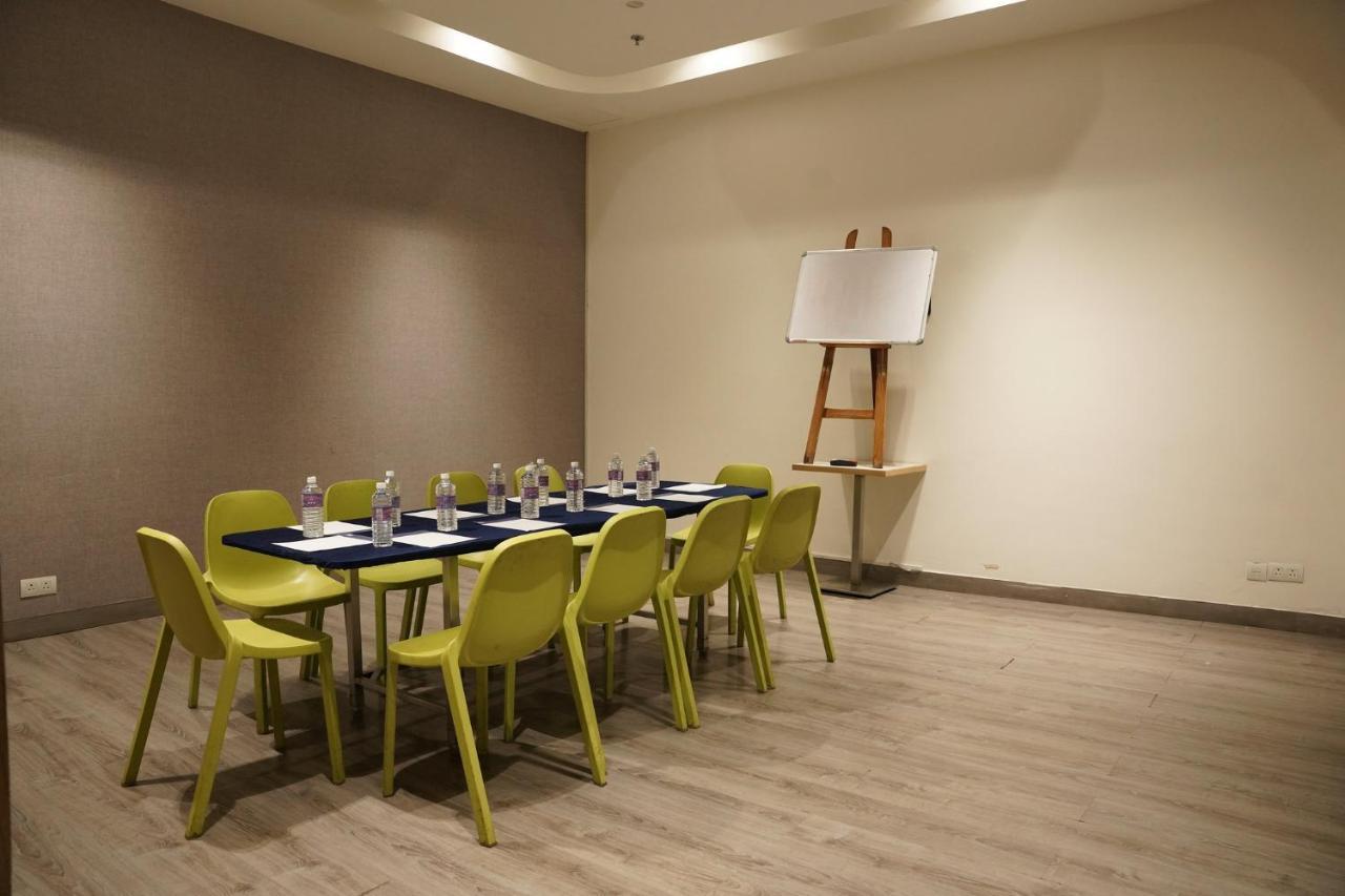 Express Hitec By Ihg Hotel