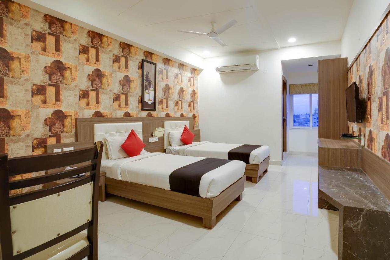 Townhouse Oak Sri Simran Park Near Secunderabad Railway Station 3*