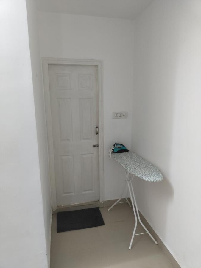 Nk Homes 202 - 2bhk Homestay - Fast Wifi, Fully Furnished * Hyderabad