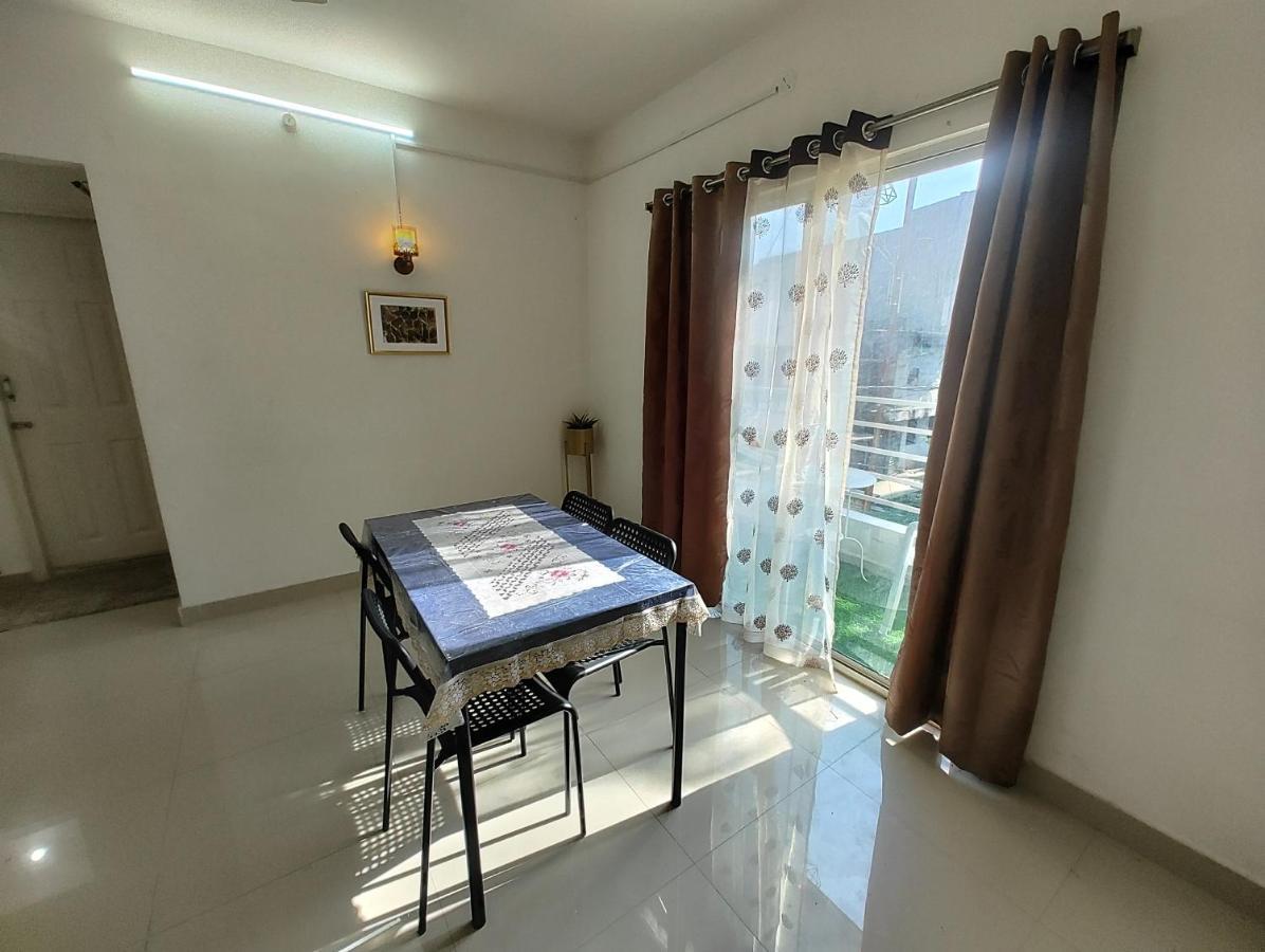 Apartamento Nk Homes -serviced - 2 Bhk Homestay, Fast Wifi, Fully Furnished Hyderabad