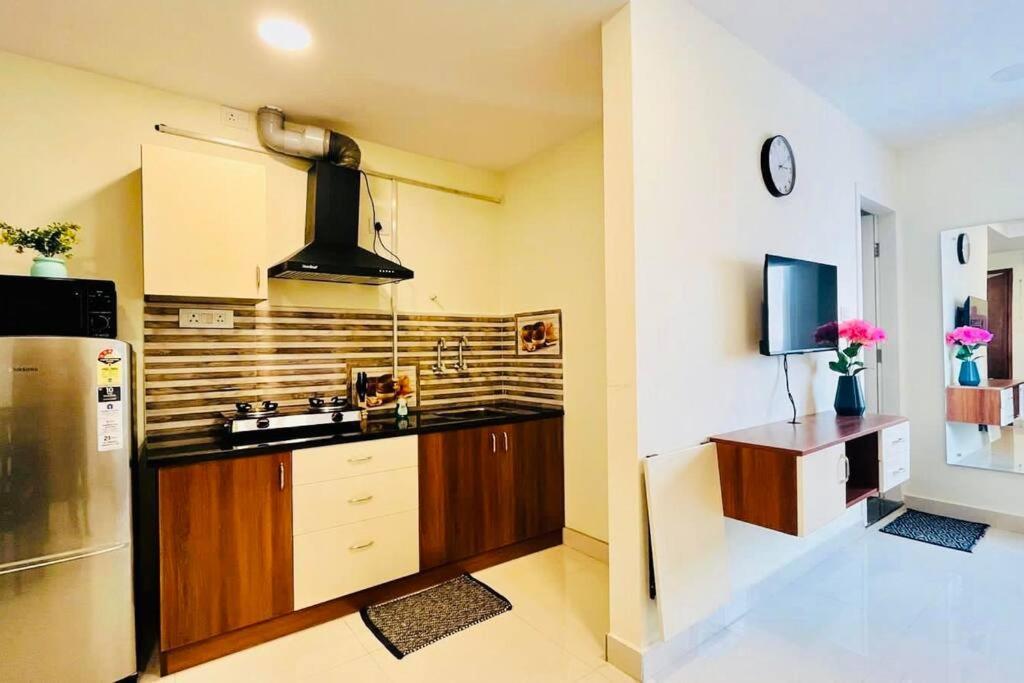 Bluo Gachibowli - Terrace Garden, Lift * Hyderabad