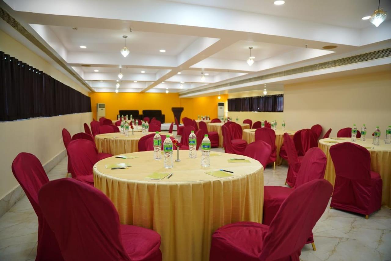 Blossoms Holidays Plaza- Free One Meal Hotel Hyderabad