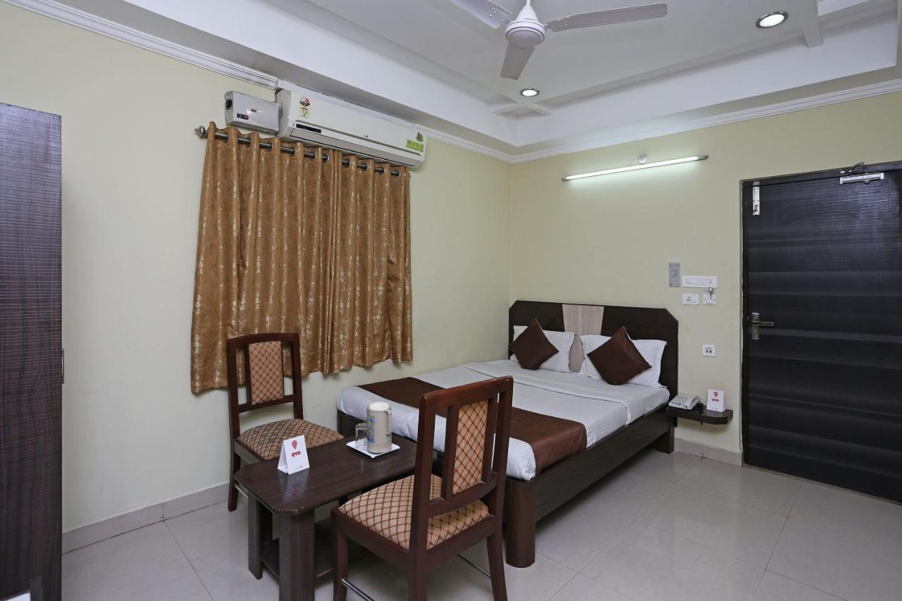 O Saraswathi Residency Near Sr Nagar Metro Station Hotel