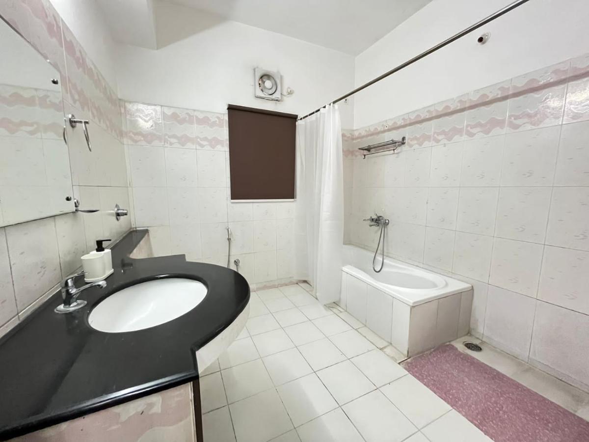 Bedchambers Serviced Apartments, * Hyderabad