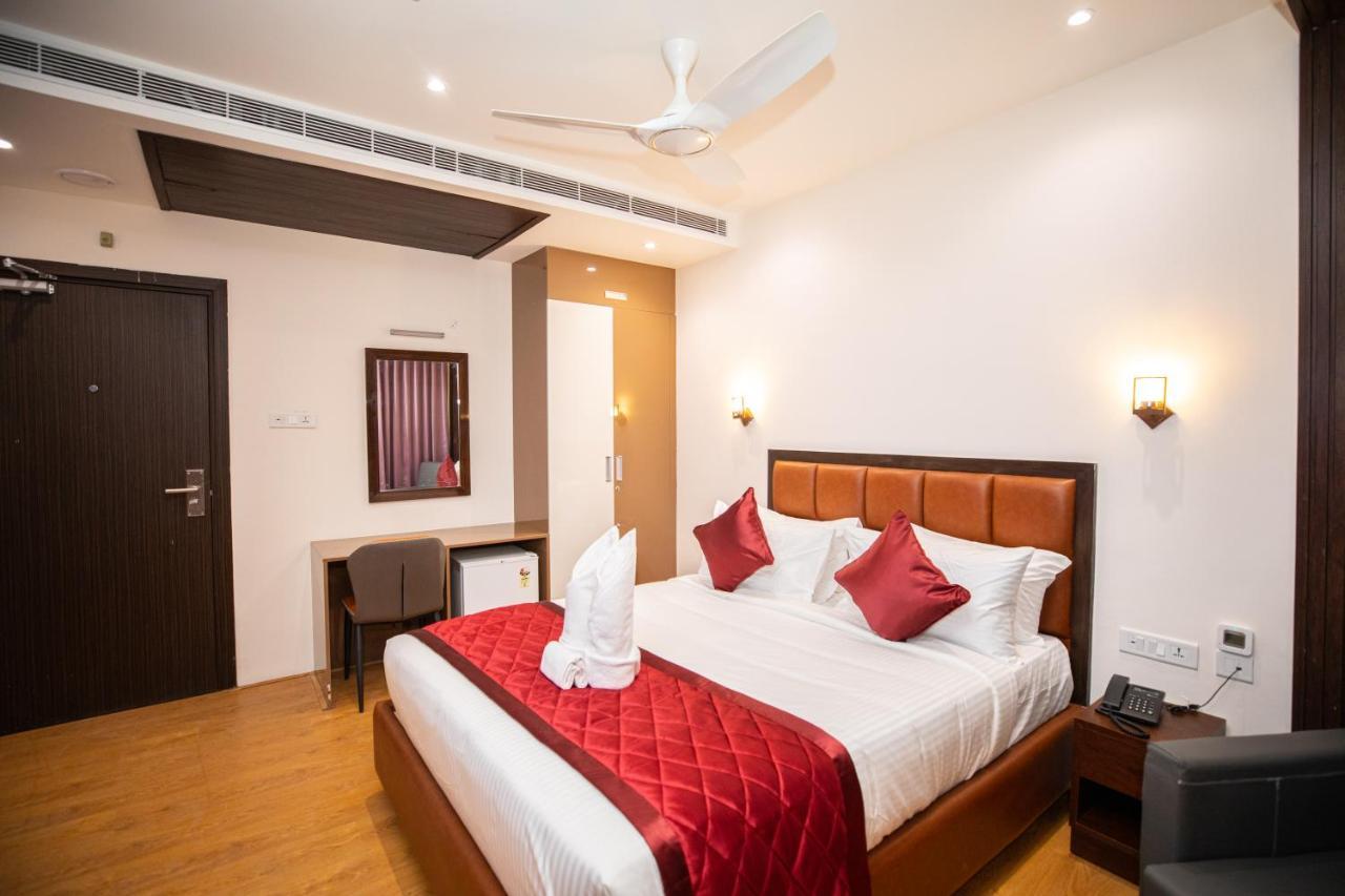 Silver Cle Hotel