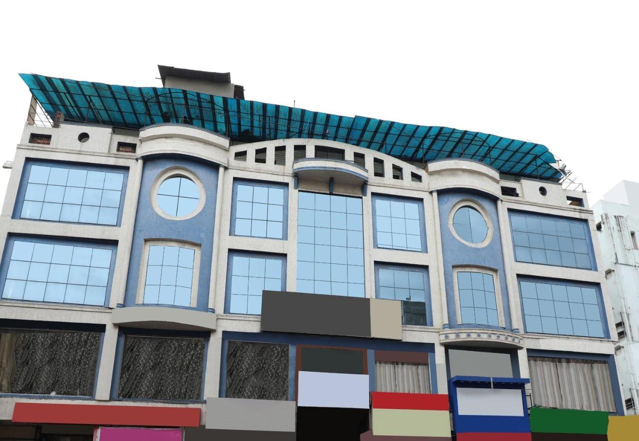 Capital O The Park Near Nampally Railway Station 3*