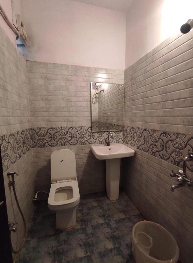 Rooftop Luxury Rooms- Jubliee Hills Hotel 3*