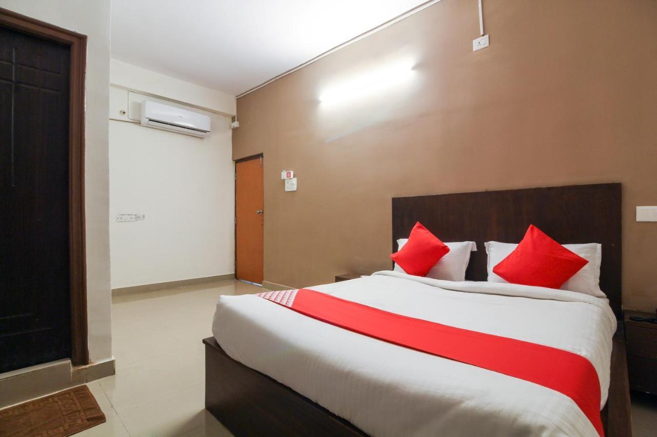 Spot On Gopi Mini Near Erragadda Metro Station 3*