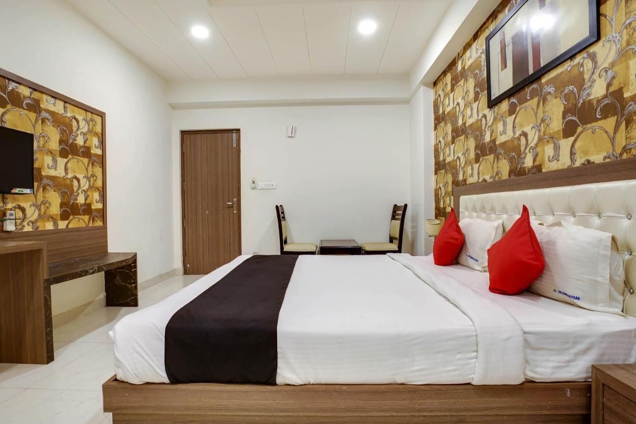 Townhouse Oak Sri Simran Park Near Secunderabad Railway Station Hotel 3*