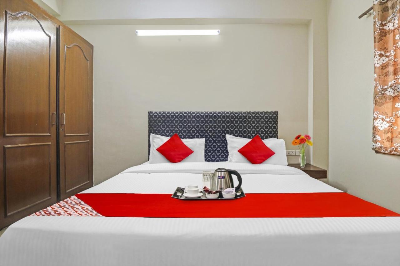 Oyo Altima Suites Near Ayyapa Society