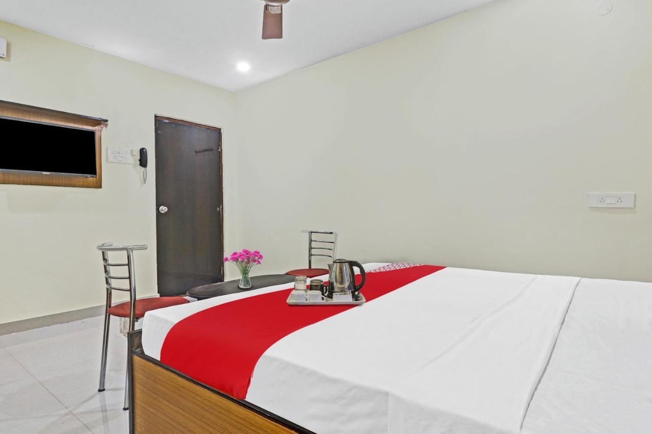 Capital O Kamakshi Hotel