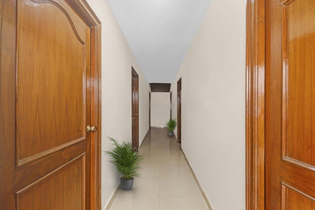 Oyo Altima Suites Near Ayyapa Society 3*