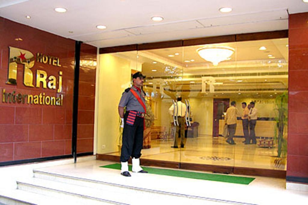 Raj International Inn 3*