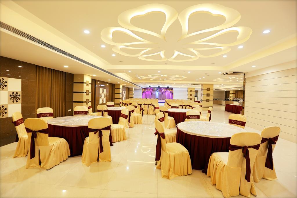 Sitara Grand Miyapur Hotel 2*