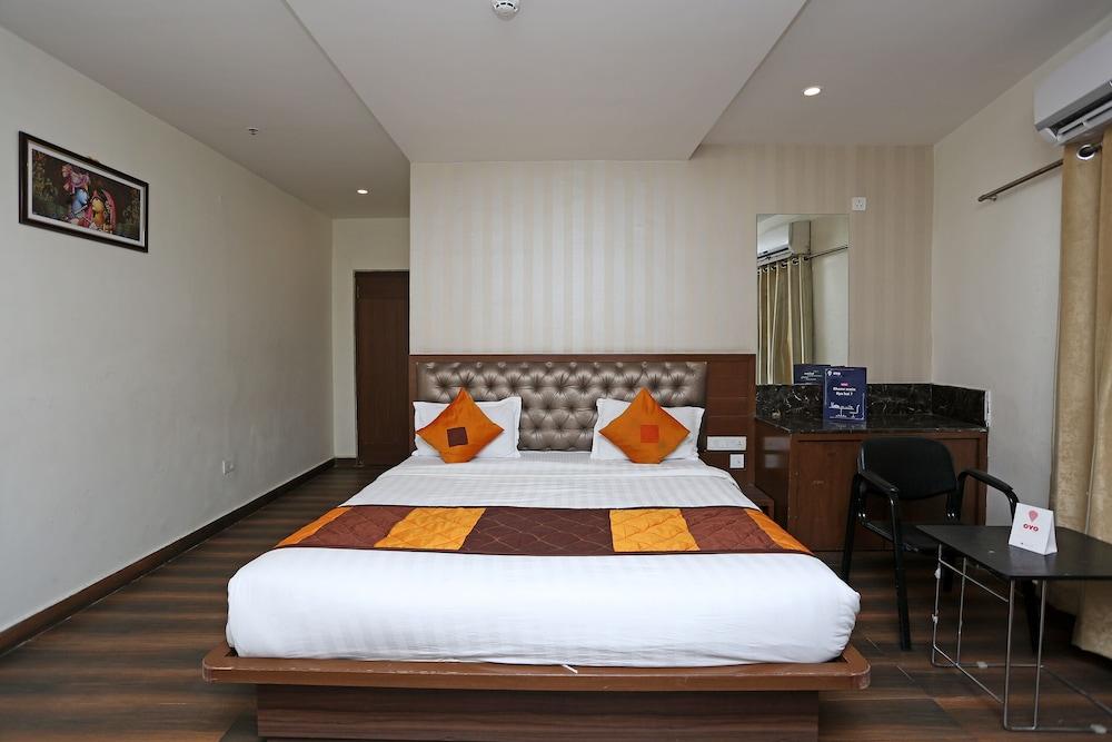 Oyo Premium Kothapet Hotel 3*