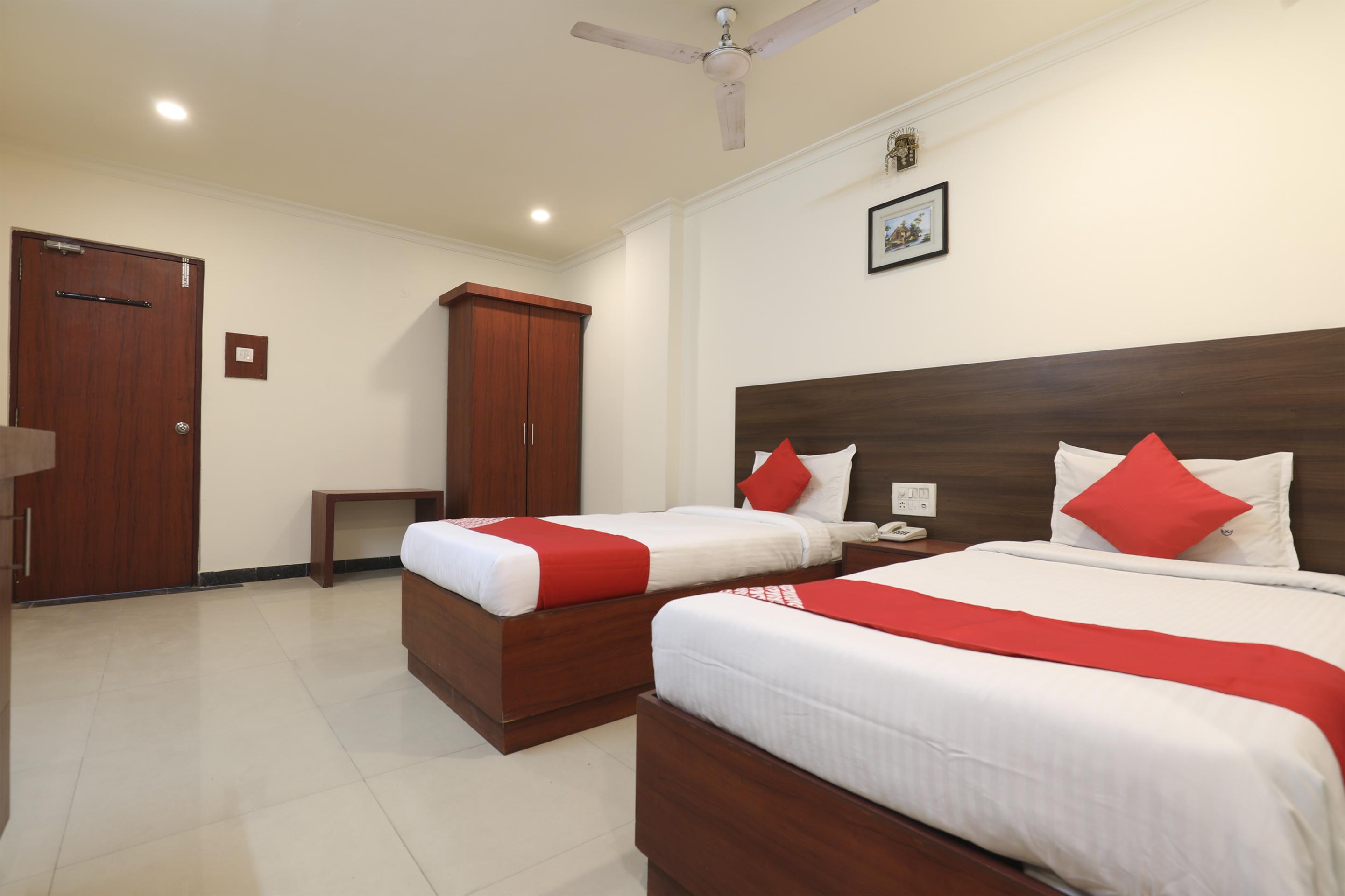 Oyo 14726 Inaya Hotel Hyderabad
