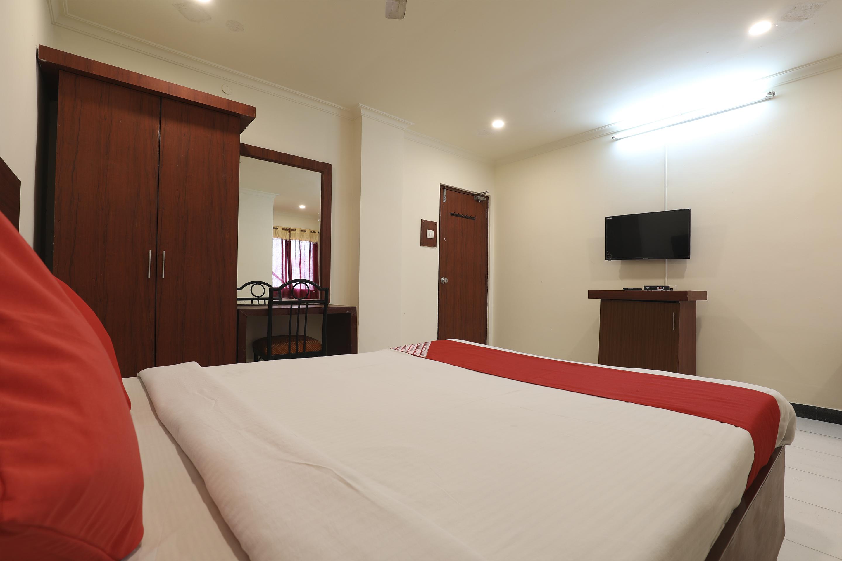 Hotel Oyo 14726 Inaya