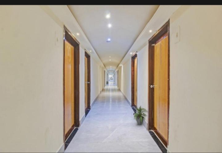 The Maruti Grand Hotel 3*