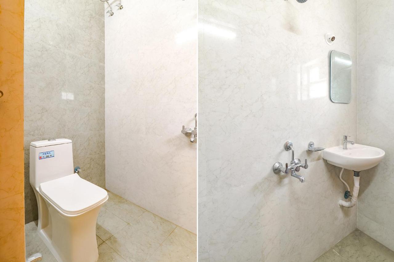 Fabexpress Rs Living - Nr Tcs Deccan Park, Hitech City 3*