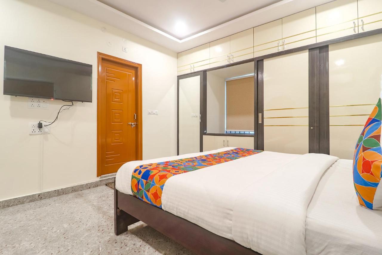 Fabexpress Rs Living - Nr Tcs Deccan Park, Hitech City 3* Hyderabad