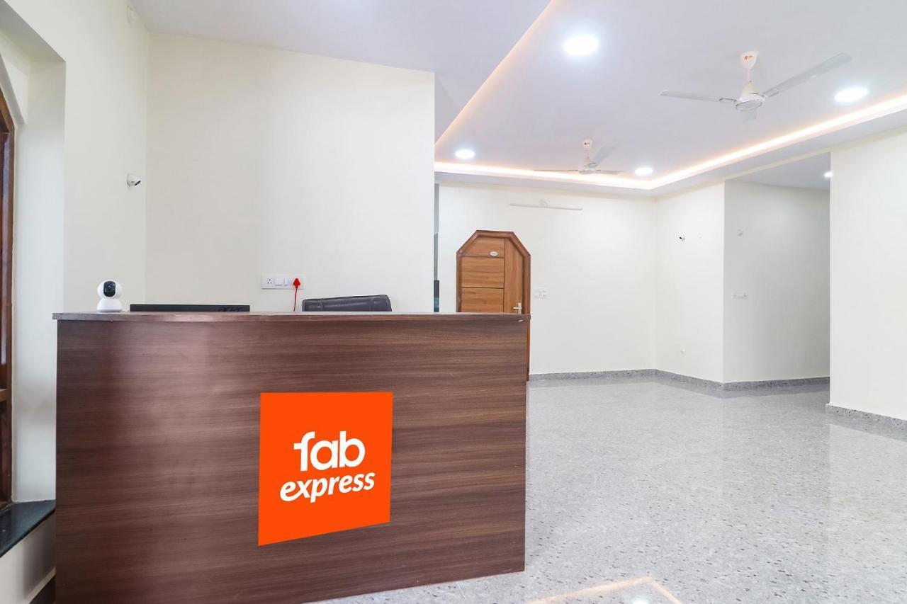 Fabexpress Rs Living - Nr Tcs Deccan Park, Hitech City Hotel Hyderabad