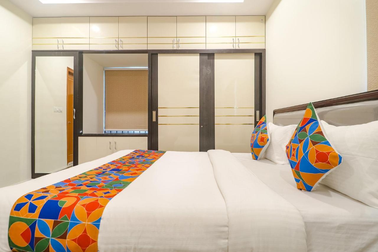 Fabexpress Rs Living - Nr Tcs Deccan Park, Hitech City Hotel