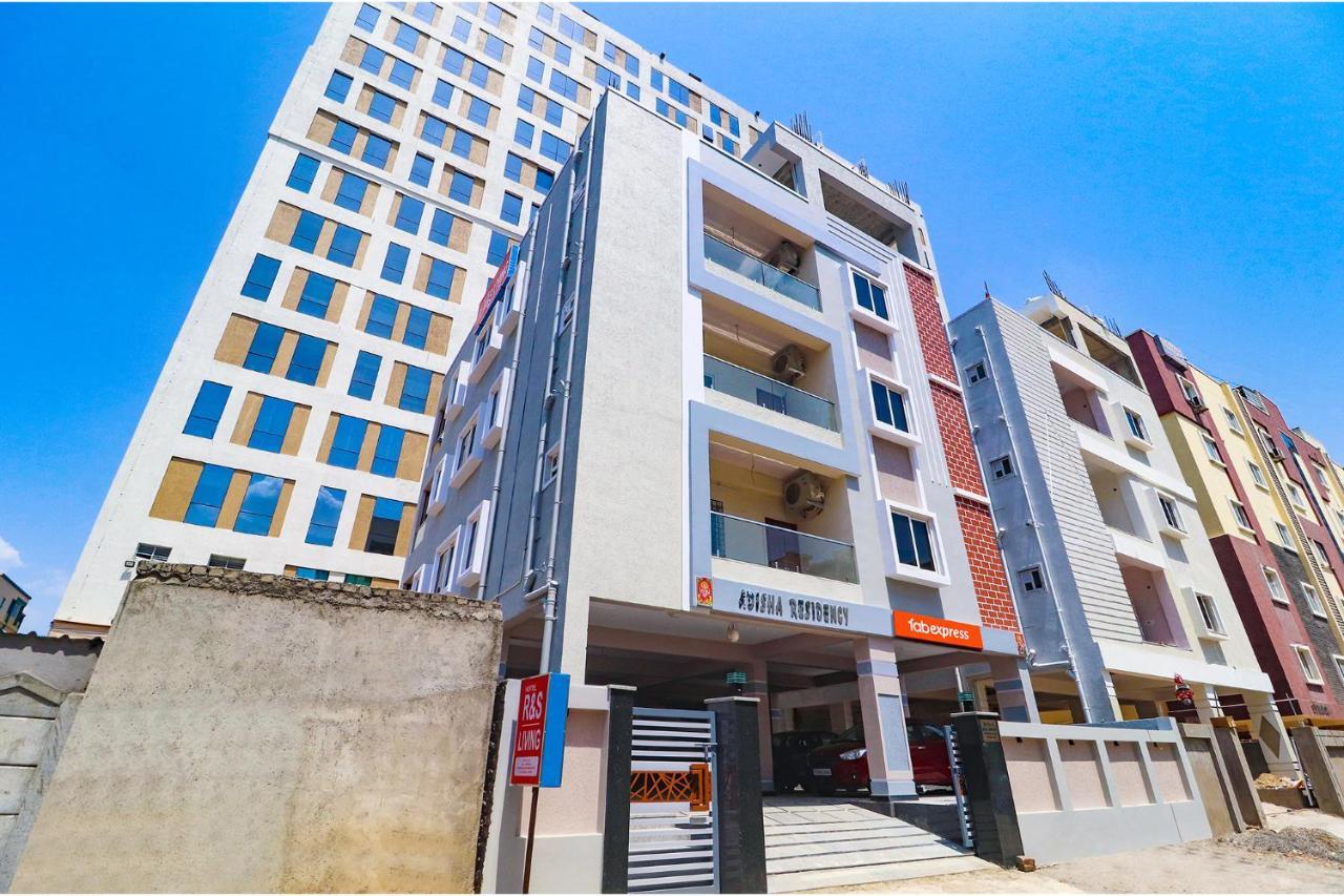 Hotel Fabexpress Rs Living - Nr Tcs Deccan Park, Hitech City Hyderabad