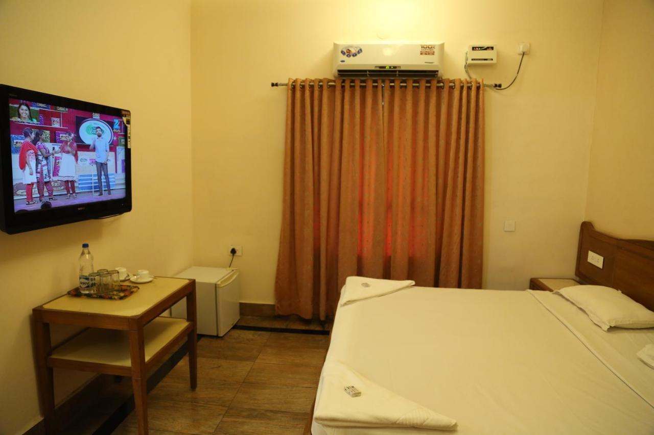 Taramati Baradari 3*