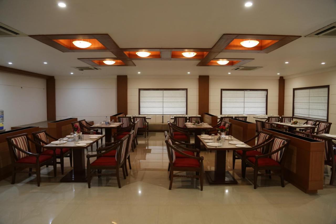 Hotel Taramati Baradari